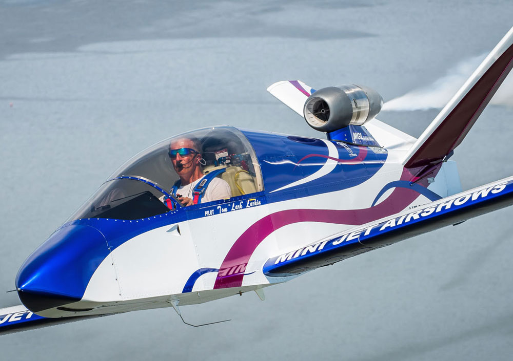 Mini Jet Airshows - Tom Larkin